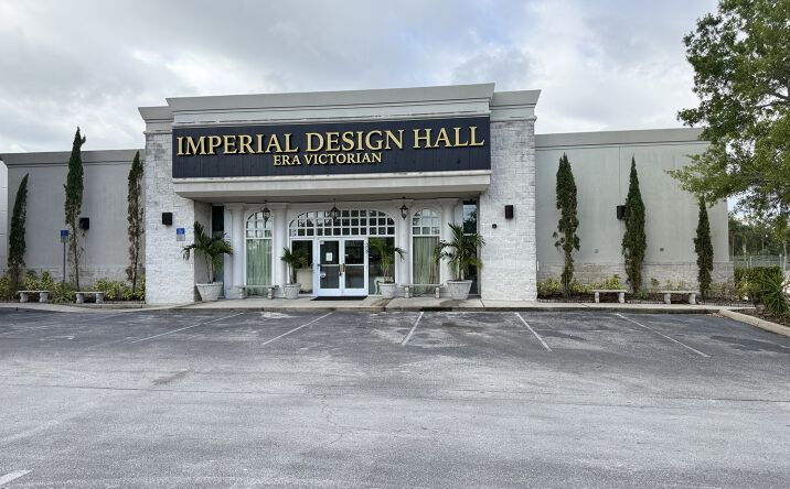 Pictures of Retail property located at 7468 W Colonial Dr, Orlando, FL 32818 for sales - image #1