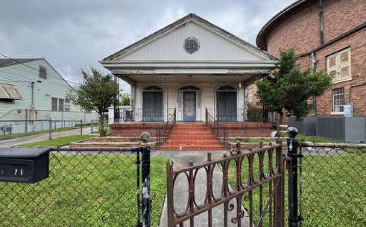 Pictures of Retail property located at 508 Shrewsbury Ct, Jefferson, LA 70121 for sales - image #1