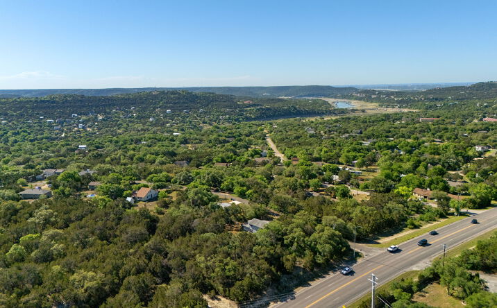 Pictures of Land property located at 18506 E Lakeview Dr, Jonestown, TX 78645 for sales - image #1