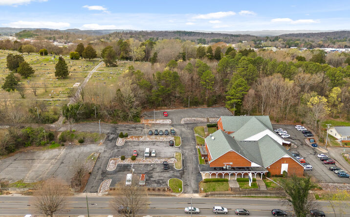 Pictures of Office property located at 940 S Ocoee St, Cleveland, TN 37311 for sales - image #1