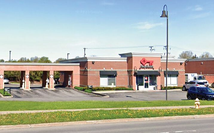 Pictures of Retail property located at 3030 Union Rd, Orchard Park, NY 14127 for sales - image #1