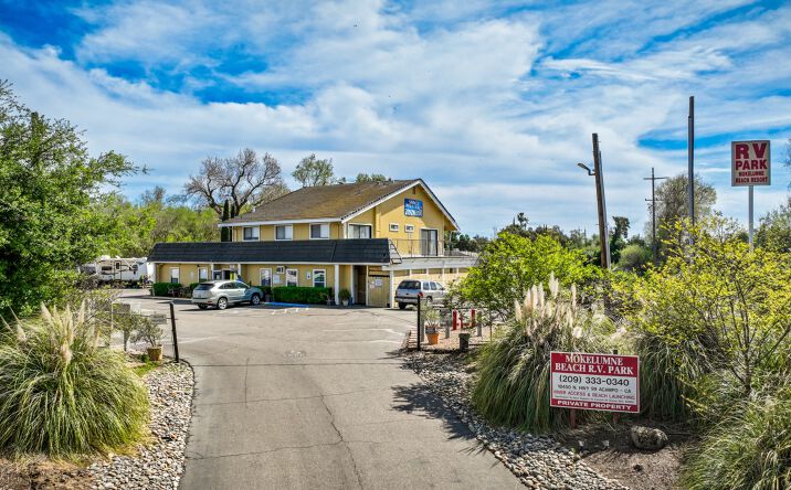 Pictures of Business for Sale property located at 18450 CA-99 Frontage Road, Acampo, CA 95220 for sales - image #1