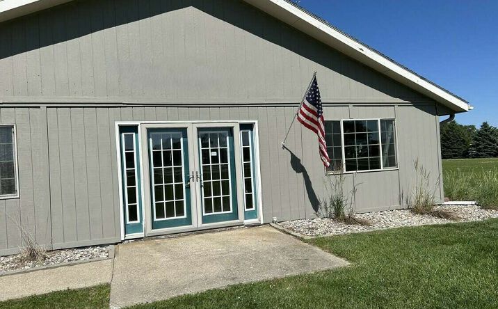 Pictures of Office property located at 335 Wycoff Dr, North Sioux City, SD 57049 for sales - image #1