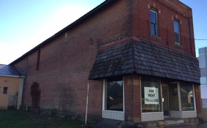 Pictures of Retail property located at 101 S Main St, Harrisville, PA 16038 for sales - image #1