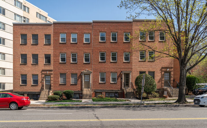 Pictures of Multifamily property located at 5401 Connecticut Ave NW, Washington, DC 20015 for sales - image #1