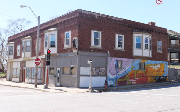 Pictures of Mixed Use, Multifamily, Retail property located at 100 Askew Ave, Kansas City, MO 64123 for sales - image #1
