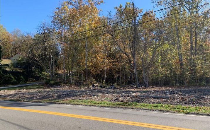 Pictures of Land, Mixed Use property located at 4829 Kanawha Tpke, South Charleston, WV 25309 for sales - image #1