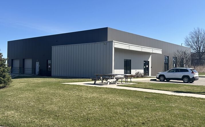 Pictures of Office, Industrial property located at 5989 & 5995 Tahoe Drive SE, Grand Rapids, MI 49546 for sales - image #1