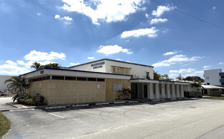 Pictures of Office property located at 1960 NE 47th St, Fort Lauderdale, FL 33308 for sales - image #1