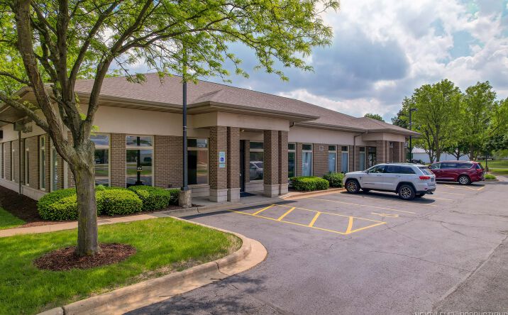 Pictures of Office property located at 608 E Veterans Pkwy, Yorkville, IL 60560 for sales - image #1