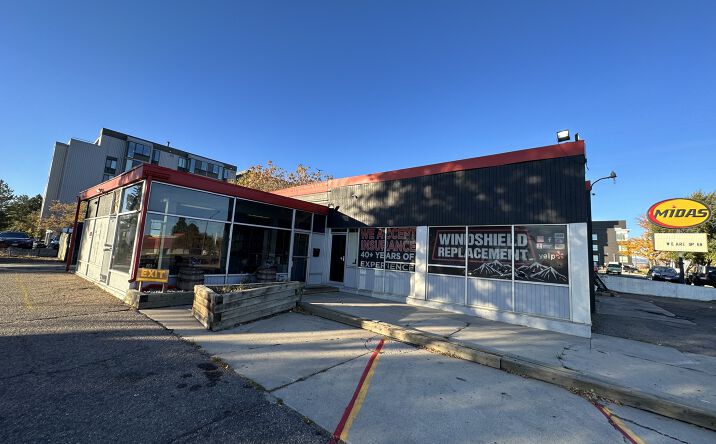 Pictures of Retail property located at 5700 W Alameda Ave, Lakewood, CO 80226 for sales - image #1