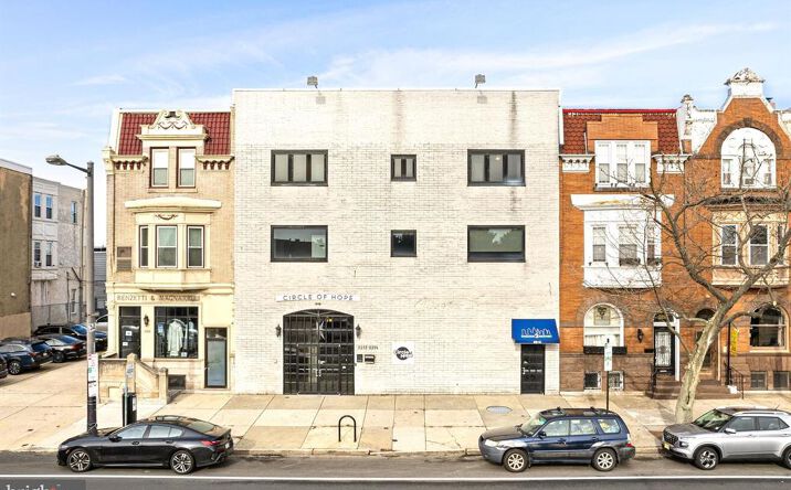 Pictures of Office property located at 2212 S Broad St, Philadelphia, PA 19145 for sales - image #1