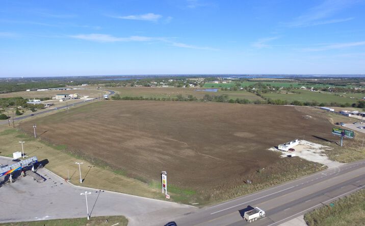 Pictures of Land property located at 8210 Hwy 6, Waco, TX 76712 for sales - image #1