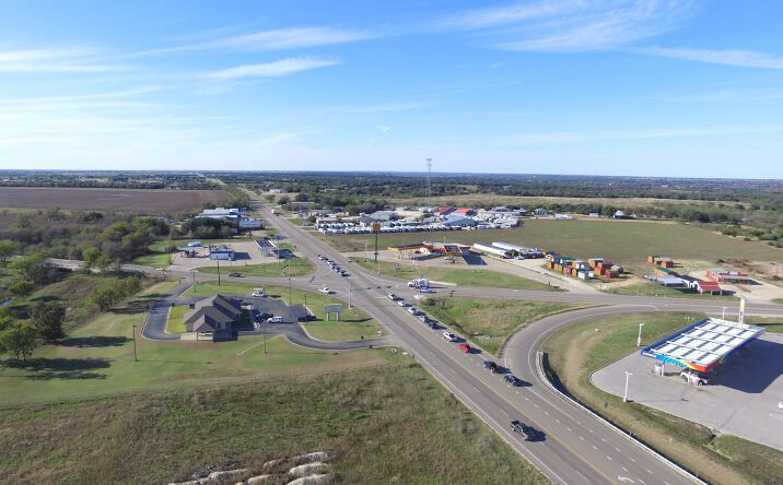 Pictures of Land property located at 8210 Highway 6, Waco, TX 76712 for sales - image #1