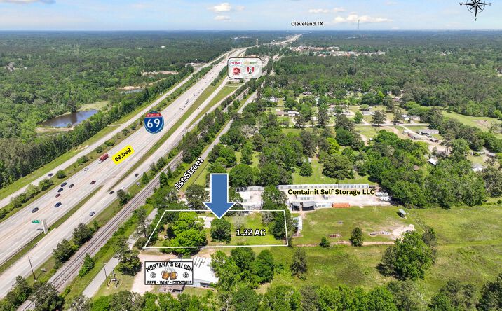 Pictures of Land property located at 15327 1st St, Splendora, TX 77372 for sales - image #1