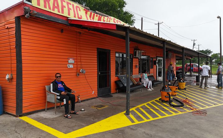 Pictures of Industrial, Mixed Use, Retail property located at 5524 E Lancaster Ave, Fort Worth, TX 76112 for sales - image #1