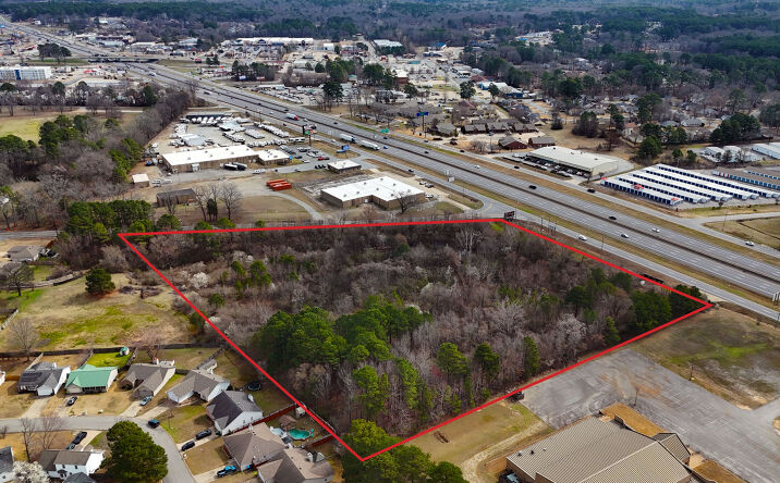 Pictures of Mixed Use, Industrial, Retail property located at 2551 N Prickett Rd, Bryant, AR 72022 for sales - image #1
