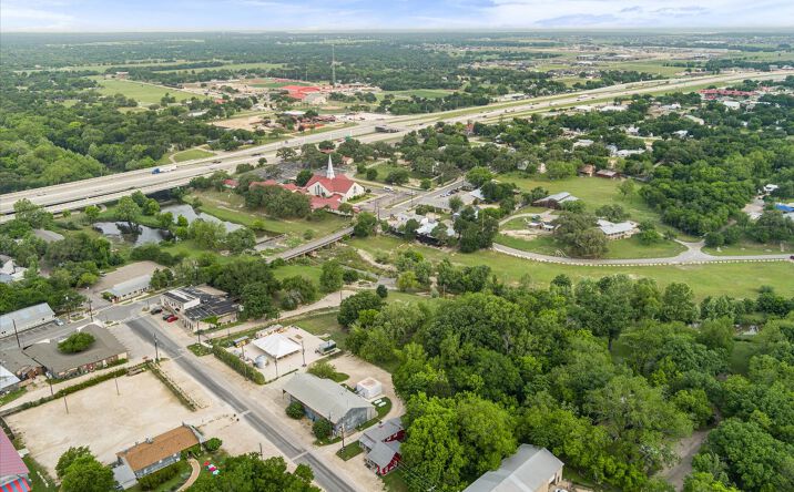 Pictures of Mixed Use, Retail property located at 112 Royal Street, Salado, TX 76571 for sales - image #1