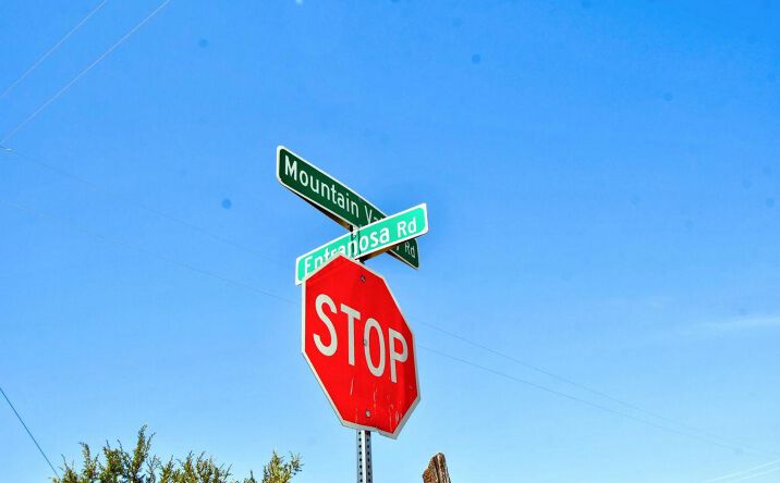 Pictures of Land property located at 201 Entranosa/ LOT 5 Road, Edgewood, NM 87015 for sales - image #1