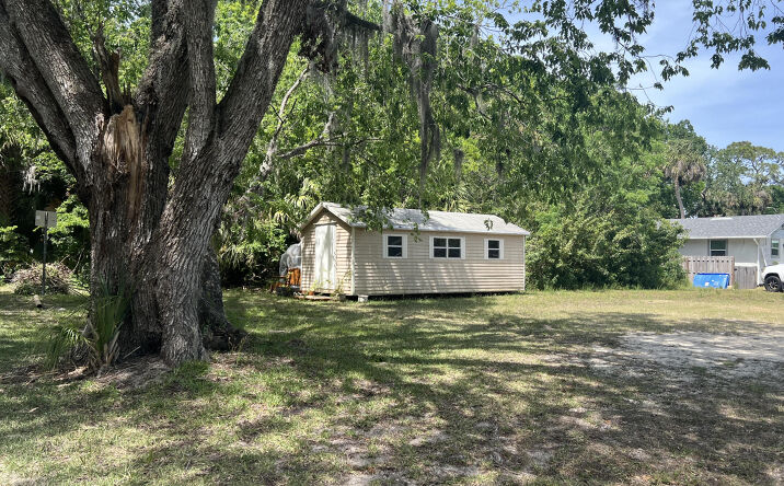 Pictures of Land property located at 299 Washington Place, Ormond Beach, FL 32174 for sales - image #1