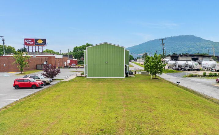 Pictures of Land property located at 2406 Sidney St, Chattanooga, TN 37408 for sales - image #1