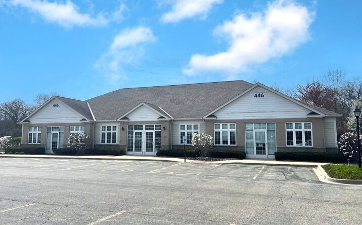 Pictures of Office property located at 446  N IL-31, Crystal Lake, IL 60012 for sales - image #1