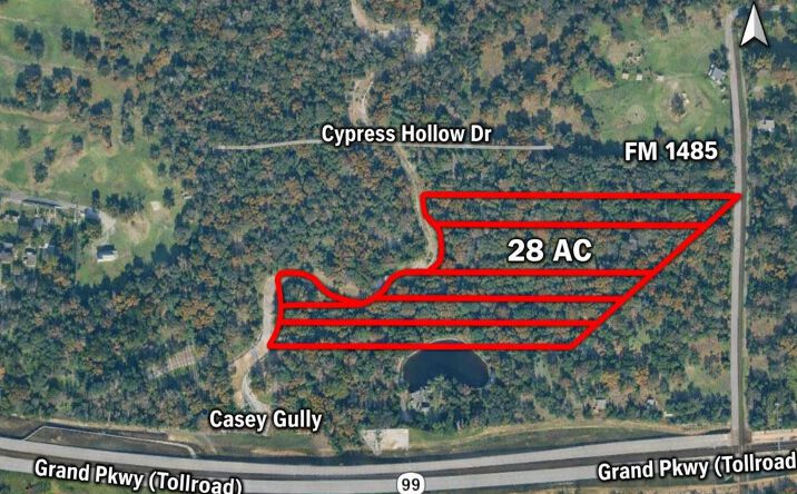 Pictures of Land property located at 32300 Cypress Hollow Dr, New Caney, TX 77357 for sales - image #1