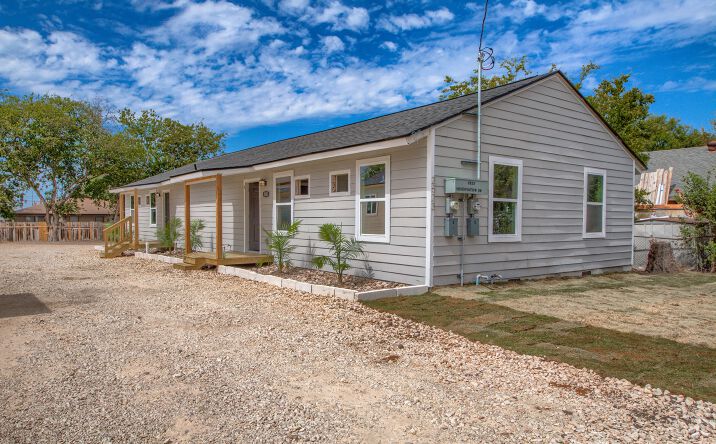 Pictures of Multifamily property located at 2523 Observation Dr, San Antonio, TX 78227 for sales - image #1