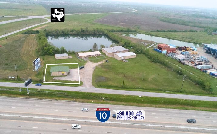 Pictures of Industrial property located at 14615 I-10, Baytown, TX 77523 for sales - image #1