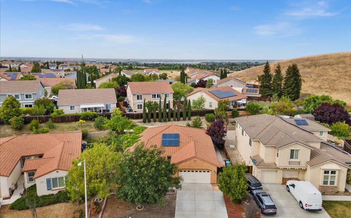 Pictures of Senior Living property located at 4617 Hidden Glen Dr, Antioch, CA 94531 for sales - image #1