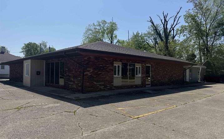 Pictures of Office, Retail property located at 705 S POPLAR Street, Centralia, IL 62801 for sales - image #1