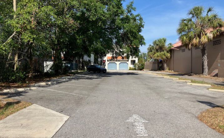 Pictures of Land property located at 103 S Howard Ave, Tampa, FL 33609 for sales - image #1