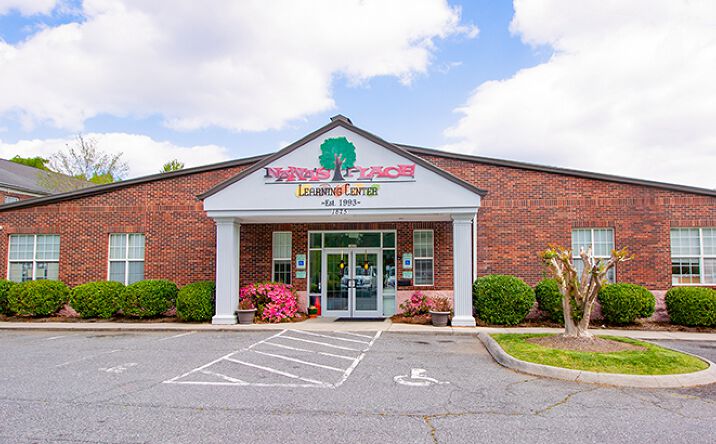 Pictures of Retail, Special Purpose property located at 1825 Back Creek Dr, Charlotte, NC 28213 for sales - image #1