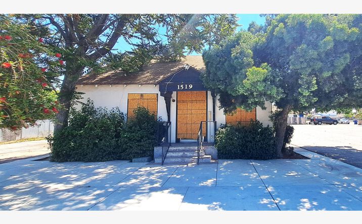 Pictures of Mixed Use, Office property located at 1519 6th St, Bakersfield, CA 93304 for sales - image #1