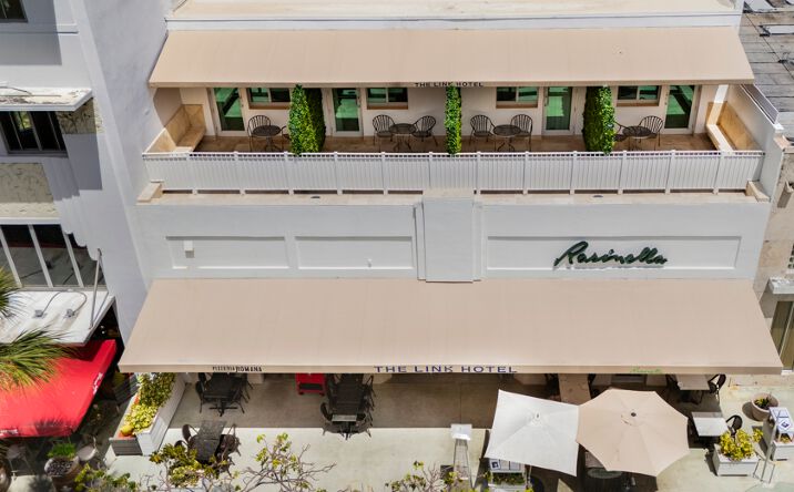 Pictures of Hospitality, Mixed Use, Retail property located at 525-533 Lincoln Road, Miami Beach, FL 33139 for sales - image #1