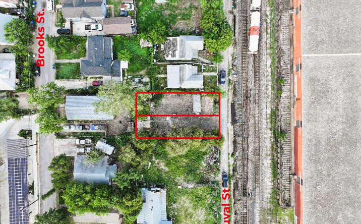 Pictures of Land property located at 513 Duval St, San Antonio, TX 78208 for sales - image #1