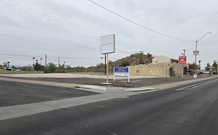 Pictures of Retail property located at 225 W Hatcher Rd, Phoenix, AZ 85021, 307 W Hatcher Rd, Phoenix, AZ 85021, 312 W Mission Ln, Phoenix, AZ 85021 for sales - image #1