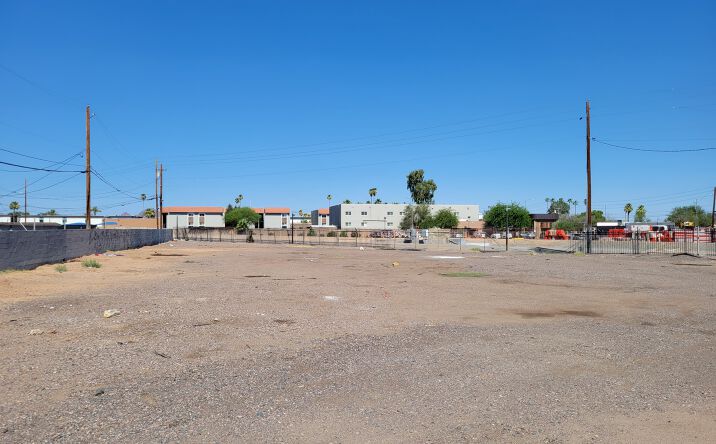 Pictures of Land property located at 2220 W Indian School Rd, Phoenix, AZ 85015 for sales - image #1