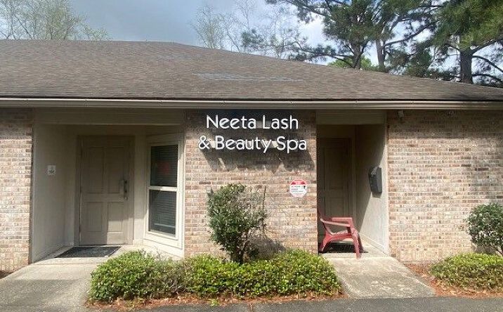 Pictures of Office, Retail property located at 10621 N Oak Hills Parkway, Baton Rouge, LA 70810 for sales - image #1