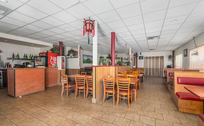 Pictures of Retail property located at 1137 Walnut St, Red Bluff, CA 96080 for sales - image #1