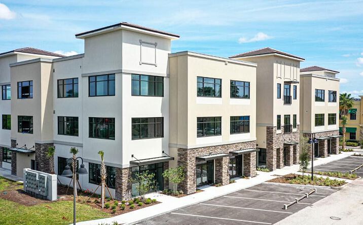 Pictures of Office property located at 13564 Village Park Dr, Orlando, FL 32837 for sales - image #1