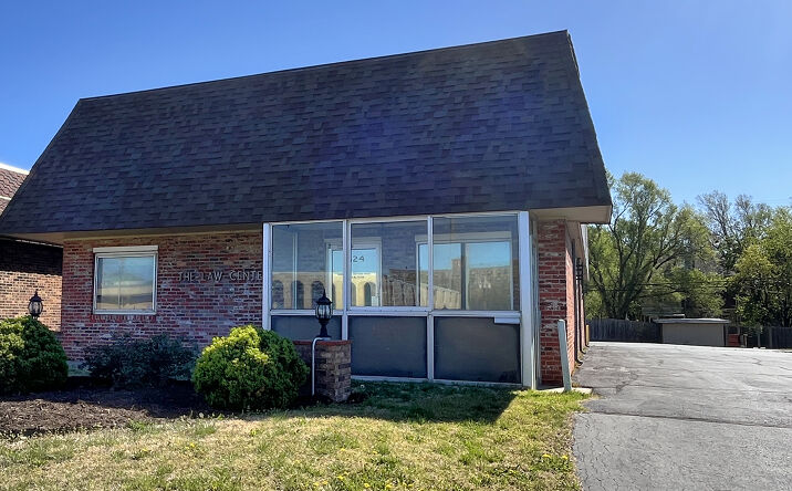 Pictures of Office property located at 1324 SW Topeka Blvd, Topeka, KS 66612 for sales - image #1