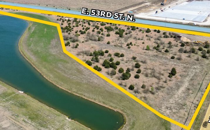 Pictures of Land property located at 9530 East 53rd St N, Bel Aire, KS 67226 for sales - image #1