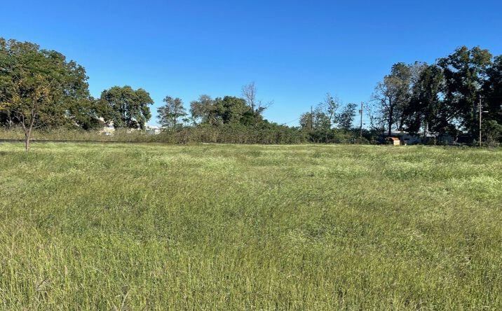 Pictures of Land property located at 8016 Burleson Rd, Austin, TX 78744 for sales - image #1