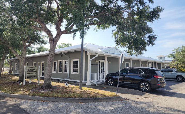 image of property at 17801 MURDOCK CIR Port Charlotte FL 33948-4003