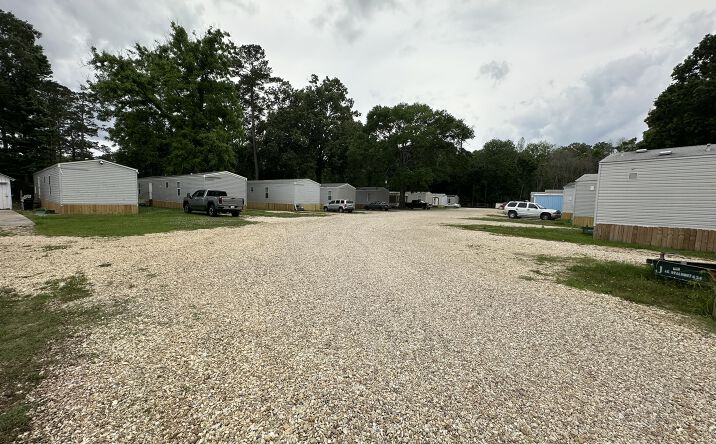 Pictures of Mobile Home Park property located at 30263 Eden Church Rd, Denham Springs, LA 70726 for sales - image #1