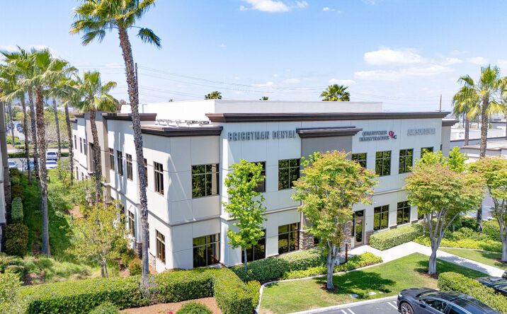 Pictures of Retail, Office property located at 2083 Compton Ave Suites 204 & 205, Corona, CA 92881 for sales - image #1