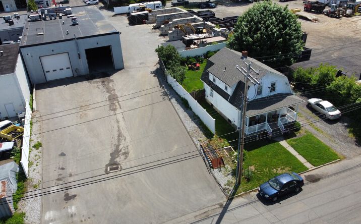 Pictures of Industrial, Mixed Use, Multifamily property located at 90-92 Opal St, Milford, CT 06461 for sales - image #1