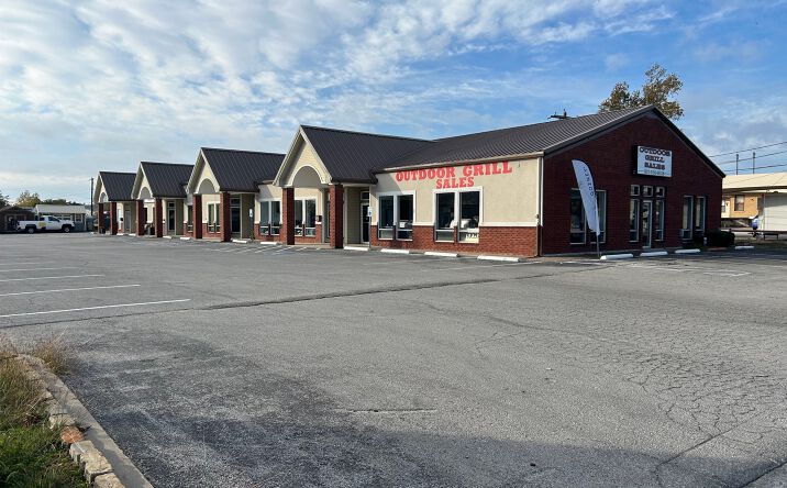 Pictures of Industrial, Mixed Use, Office property located at 1020 Fort Worth Hwy, Weatherford, TX 76086 for sales - image #1