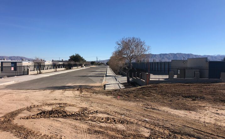 Pictures of Land property located at 17301 Fresno St, Hesperia, CA 92345 for sales - image #1